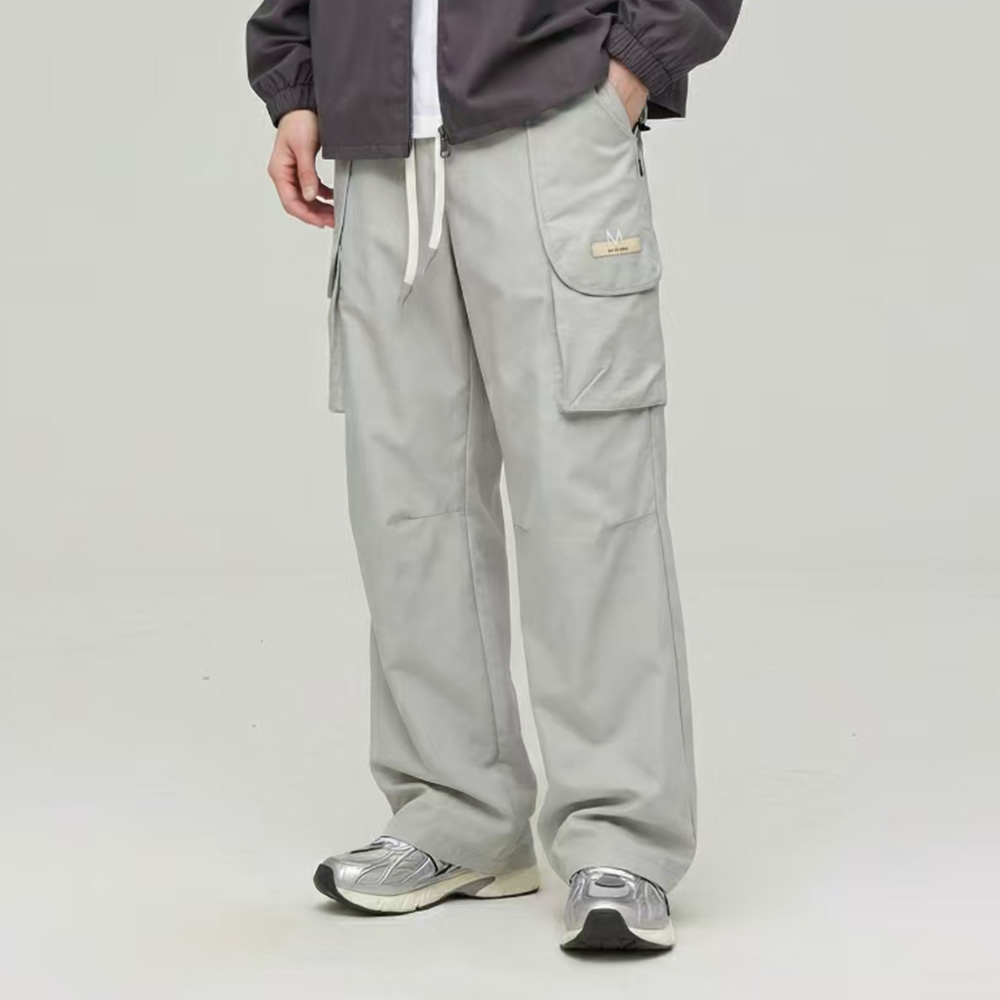 Pantalones de pierna recta con múltiples bolsillos para hombre